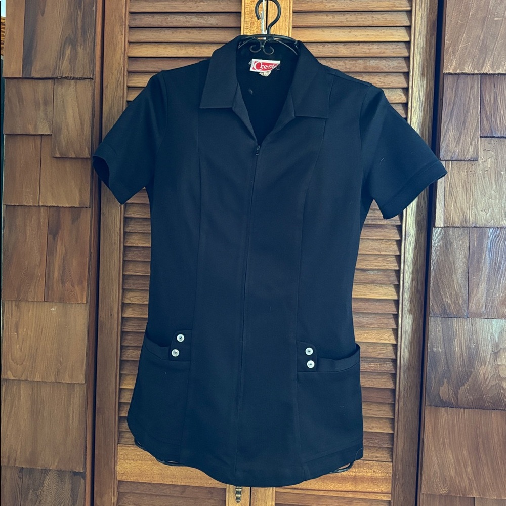 Crest Black Short Sleeve Tunic